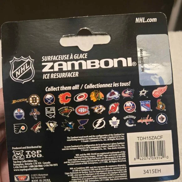 Calgary Flames Fan Lot - 4 Collectible Items - Picture 9 of 10